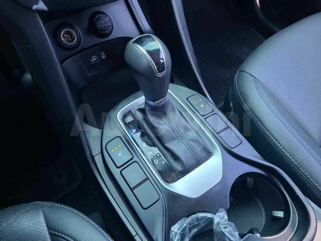 Серый Хендай Санта Фе, объемом двигателя 2 л и пробегом 54 тыс. км за 11700 $, фото 14 на Automoto.ua