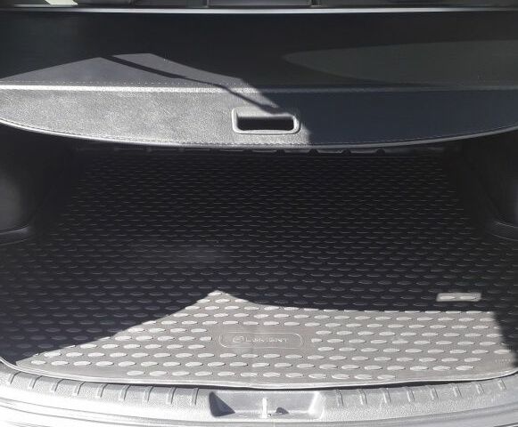 Серый Хендай Санта Фе, объемом двигателя 2.4 л и пробегом 160 тыс. км за 13000 $, фото 13 на Automoto.ua