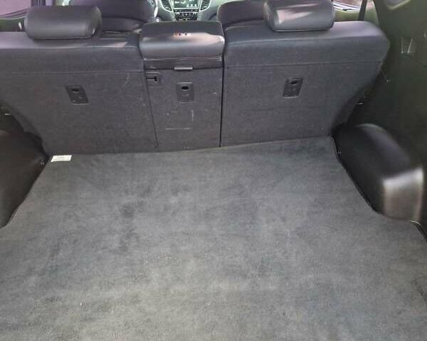 Серый Хендай Санта Фе, объемом двигателя 2 л и пробегом 182 тыс. км за 19900 $, фото 13 на Automoto.ua