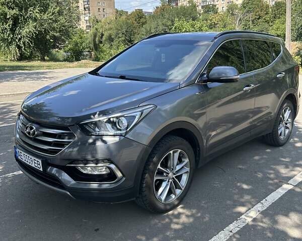 Серый Хендай Санта Фе, объемом двигателя 2.2 л и пробегом 223 тыс. км за 20250 $, фото 11 на Automoto.ua