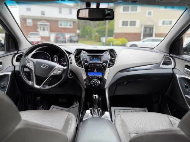 Серый Хендай Санта Фе, объемом двигателя 3.3 л и пробегом 73 тыс. км за 3400 $, фото 6 на Automoto.ua