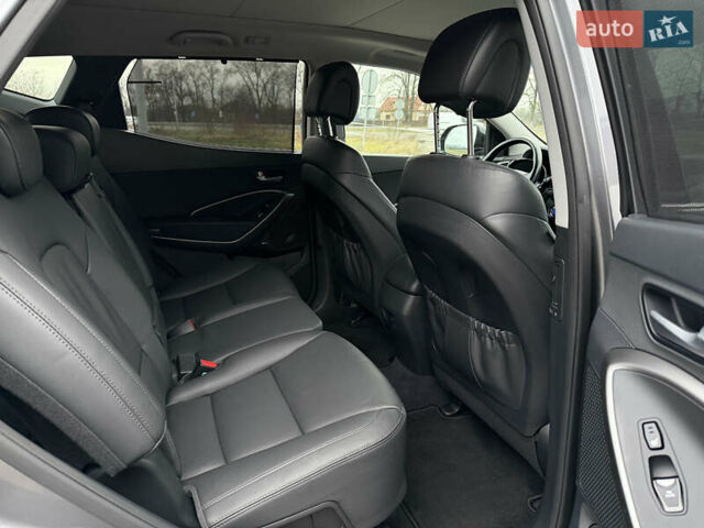 Серый Хендай Санта Фе, объемом двигателя 2.2 л и пробегом 131 тыс. км за 24000 $, фото 55 на Automoto.ua