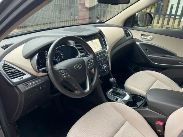 Серый Хендай Санта Фе, объемом двигателя 2 л и пробегом 168 тыс. км за 9300 $, фото 20 на Automoto.ua