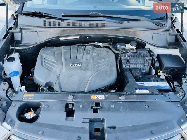 Сірий Хендай Санта Фе, об'ємом двигуна 3.3 л та пробігом 176 тис. км за 15200 $, фото 33 на Automoto.ua