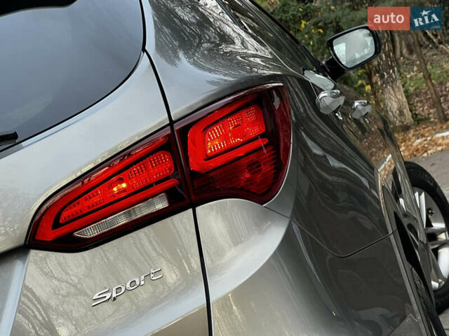 Серый Хендай Санта Фе, объемом двигателя 2.36 л и пробегом 147 тыс. км за 14700 $, фото 61 на Automoto.ua