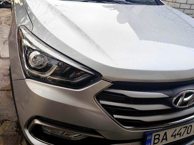 Сірий Хендай Санта Фе, об'ємом двигуна 2.4 л та пробігом 91 тис. км за 12777 $, фото 9 на Automoto.ua