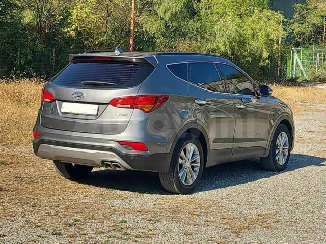 Серый Хендай Санта Фе, объемом двигателя 2 л и пробегом 54 тыс. км за 11700 $, фото 6 на Automoto.ua