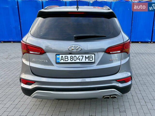 Серый Хендай Санта Фе, объемом двигателя 2 л и пробегом 214 тыс. км за 18700 $, фото 26 на Automoto.ua