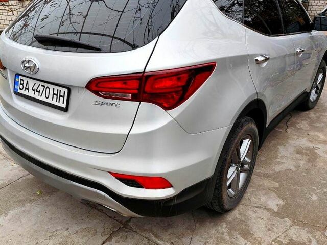 Сірий Хендай Санта Фе, об'ємом двигуна 2.4 л та пробігом 91 тис. км за 12777 $, фото 3 на Automoto.ua