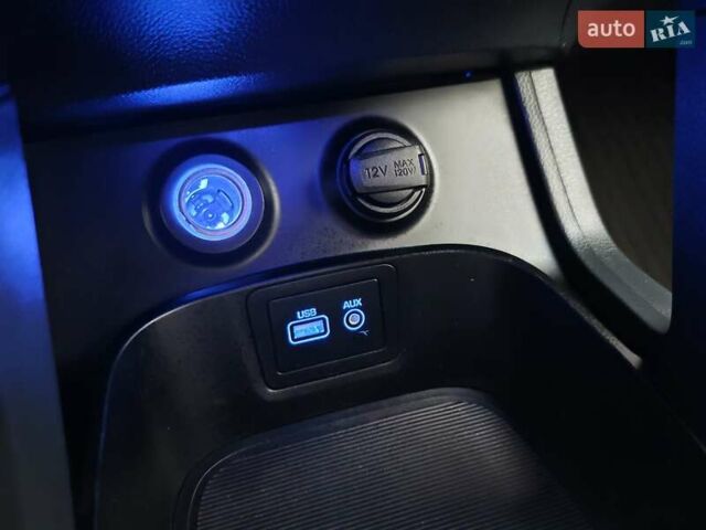 Сірий Хендай Санта Фе, об'ємом двигуна 2.2 л та пробігом 195 тис. км за 19500 $, фото 74 на Automoto.ua