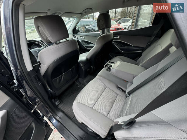 Серый Хендай Санта Фе, объемом двигателя 2.36 л и пробегом 110 тыс. км за 15500 $, фото 33 на Automoto.ua