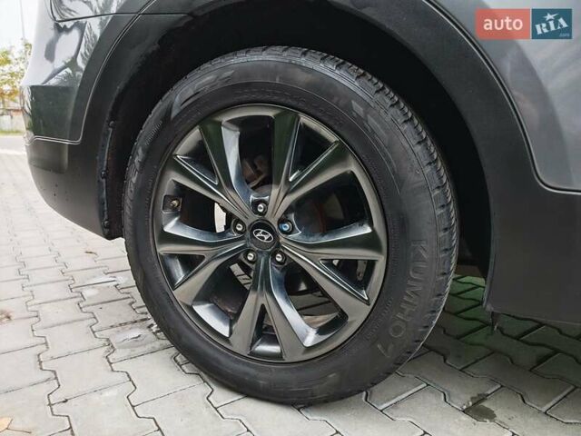 Сірий Хендай Санта Фе, об'ємом двигуна 2.2 л та пробігом 195 тис. км за 19500 $, фото 20 на Automoto.ua