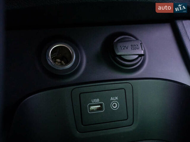 Сірий Хендай Санта Фе, об'ємом двигуна 2.2 л та пробігом 135 тис. км за 18300 $, фото 24 на Automoto.ua