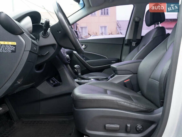 Сірий Хендай Санта Фе, об'ємом двигуна 2.2 л та пробігом 135 тис. км за 18300 $, фото 12 на Automoto.ua