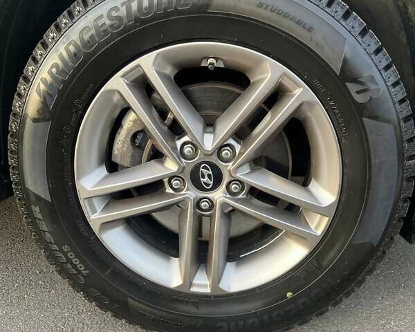 Сірий Хендай Санта Фе, об'ємом двигуна 2.36 л та пробігом 156 тис. км за 16200 $, фото 7 на Automoto.ua