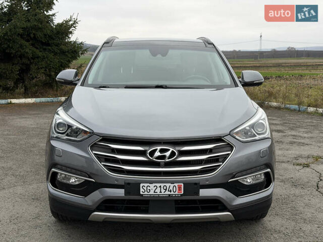 Серый Хендай Санта Фе, объемом двигателя 2.2 л и пробегом 131 тыс. км за 24000 $, фото 10 на Automoto.ua