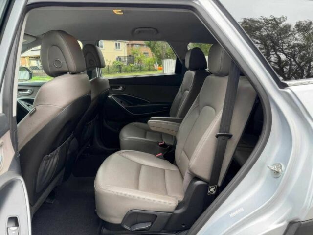 Серый Хендай Санта Фе, объемом двигателя 3.3 л и пробегом 73 тыс. км за 3400 $, фото 8 на Automoto.ua