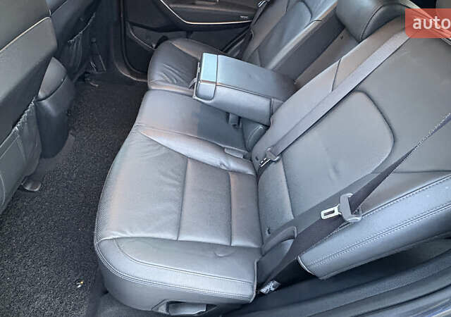 Серый Хендай Санта Фе, объемом двигателя 2 л и пробегом 214 тыс. км за 18700 $, фото 19 на Automoto.ua