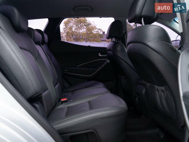 Сірий Хендай Санта Фе, об'ємом двигуна 2.2 л та пробігом 135 тис. км за 18300 $, фото 37 на Automoto.ua