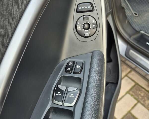 Серый Хендай Санта Фе, объемом двигателя 2.2 л и пробегом 175 тыс. км за 21400 $, фото 20 на Automoto.ua