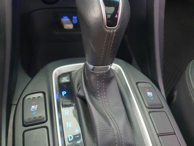 Сірий Хендай Санта Фе, об'ємом двигуна 2.2 л та пробігом 115 тис. км за 21500 $, фото 3 на Automoto.ua