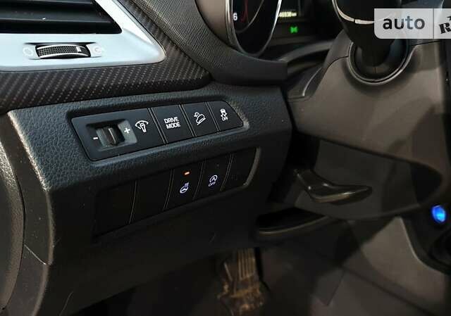 Серый Хендай Санта Фе, объемом двигателя 2 л и пробегом 162 тыс. км за 22700 $, фото 10 на Automoto.ua