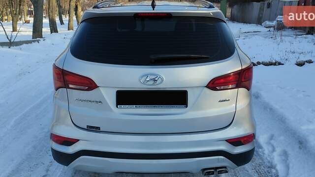 Серый Хендай Санта Фе, объемом двигателя 2.36 л и пробегом 100 тыс. км за 19500 $, фото 5 на Automoto.ua