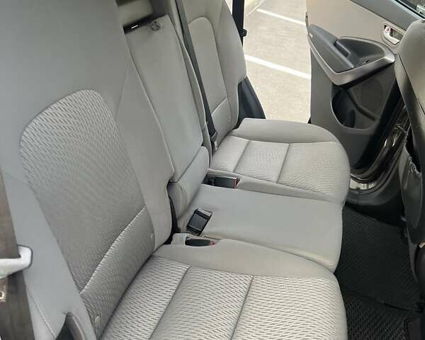 Сірий Хендай Санта Фе, об'ємом двигуна 2.36 л та пробігом 156 тис. км за 16200 $, фото 6 на Automoto.ua