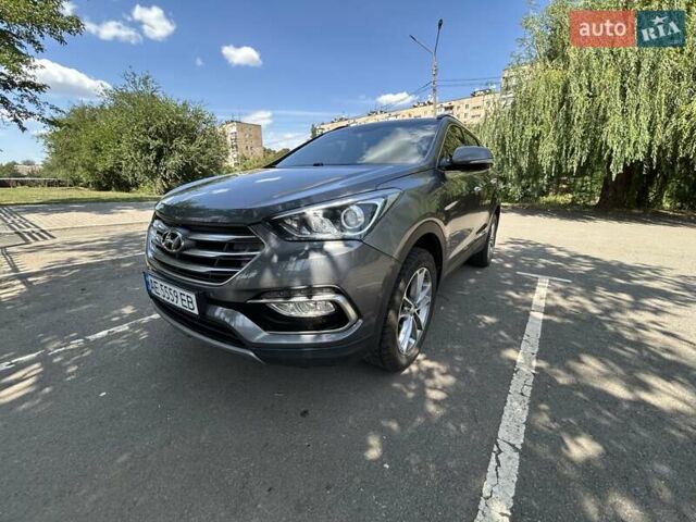 Серый Хендай Санта Фе, объемом двигателя 2.2 л и пробегом 223 тыс. км за 20250 $, фото 13 на Automoto.ua