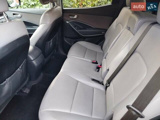 Сірий Хендай Санта Фе, об'ємом двигуна 2.36 л та пробігом 140 тис. км за 16300 $, фото 4 на Automoto.ua