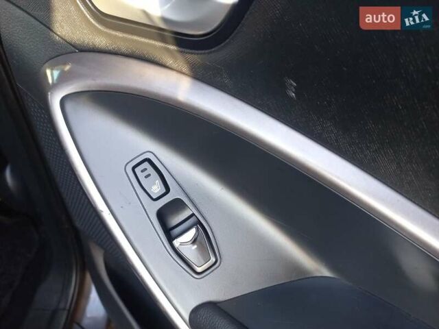 Серый Хендай Санта Фе, объемом двигателя 2.36 л и пробегом 216 тыс. км за 11650 $, фото 8 на Automoto.ua