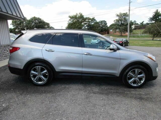 Серый Хендай Санта Фе, объемом двигателя 3.3 л и пробегом 78 тыс. км за 11100 $, фото 5 на Automoto.ua