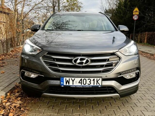 Серый Хендай Санта Фе, объемом двигателя 2 л и пробегом 168 тыс. км за 9300 $, фото 1 на Automoto.ua