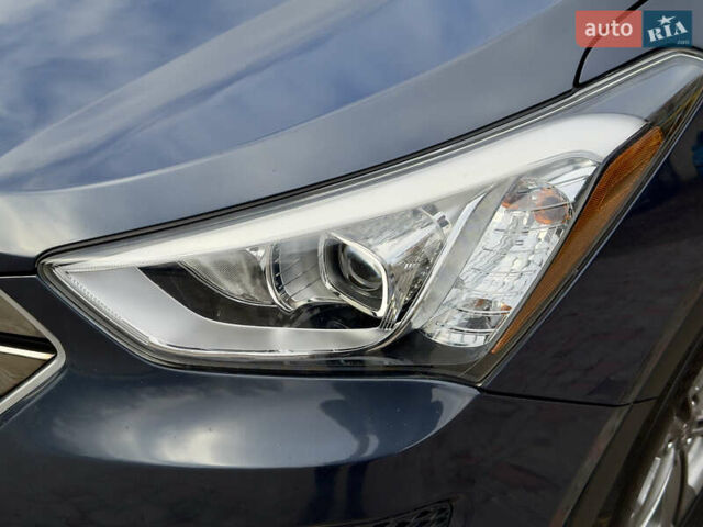 Серый Хендай Санта Фе, объемом двигателя 2.36 л и пробегом 110 тыс. км за 15500 $, фото 14 на Automoto.ua