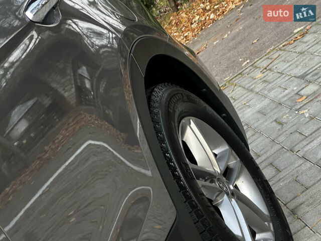 Серый Хендай Санта Фе, объемом двигателя 2.36 л и пробегом 147 тыс. км за 14700 $, фото 17 на Automoto.ua