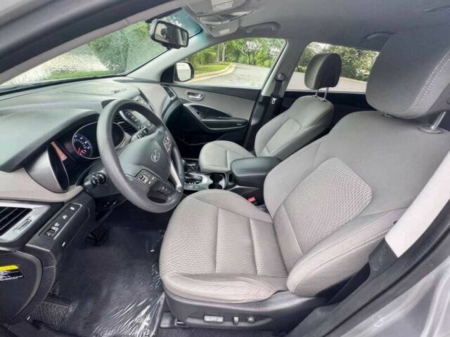 Сірий Хендай Санта Фе, об'ємом двигуна 3.3 л та пробігом 75 тис. км за 12300 $, фото 7 на Automoto.ua