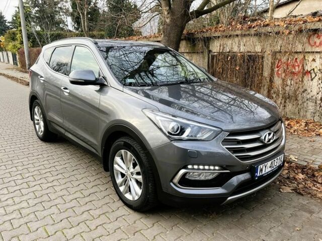 Серый Хендай Санта Фе, объемом двигателя 2 л и пробегом 168 тыс. км за 9800 $, фото 1 на Automoto.ua