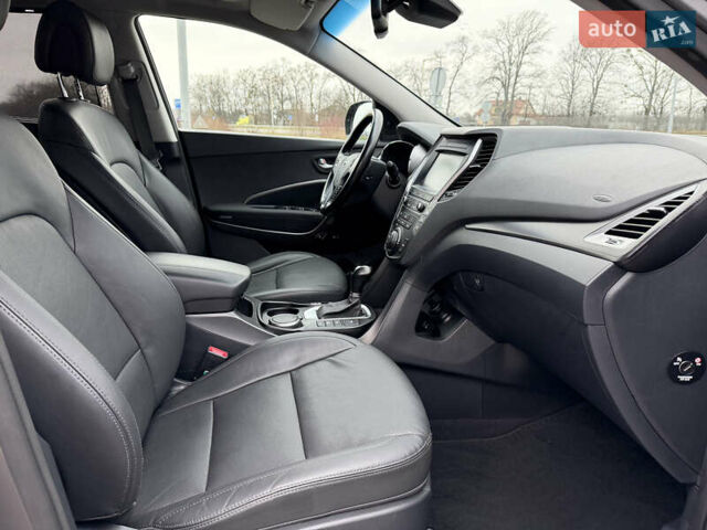 Серый Хендай Санта Фе, объемом двигателя 2.2 л и пробегом 131 тыс. км за 24000 $, фото 45 на Automoto.ua