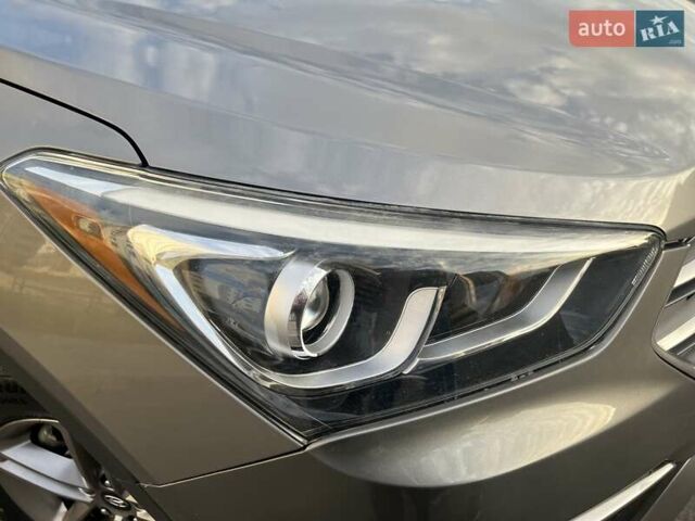 Сірий Хендай Санта Фе, об'ємом двигуна 2.36 л та пробігом 156 тис. км за 16200 $, фото 12 на Automoto.ua