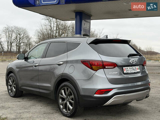 Серый Хендай Санта Фе, объемом двигателя 2.2 л и пробегом 131 тыс. км за 24000 $, фото 13 на Automoto.ua