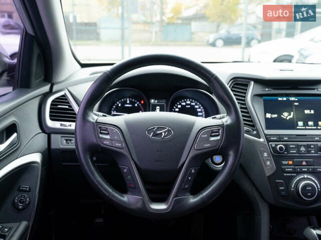Сірий Хендай Санта Фе, об'ємом двигуна 2.2 л та пробігом 135 тис. км за 18300 $, фото 11 на Automoto.ua