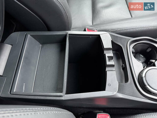 Серый Хендай Санта Фе, объемом двигателя 2.2 л и пробегом 131 тыс. км за 24000 $, фото 50 на Automoto.ua