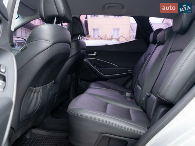 Сірий Хендай Санта Фе, об'ємом двигуна 2.2 л та пробігом 135 тис. км за 18300 $, фото 33 на Automoto.ua