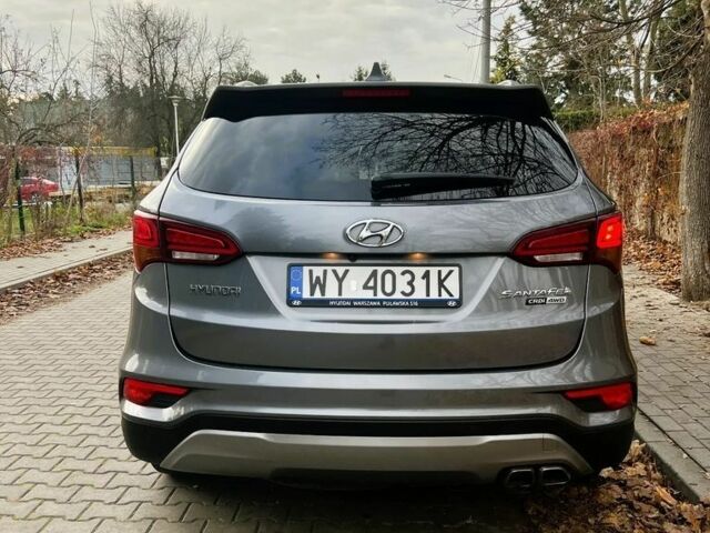 Серый Хендай Санта Фе, объемом двигателя 2 л и пробегом 168 тыс. км за 9800 $, фото 8 на Automoto.ua