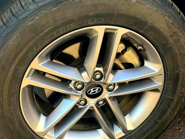 Сірий Хендай Санта Фе, об'ємом двигуна 2.4 л та пробігом 91 тис. км за 12777 $, фото 6 на Automoto.ua