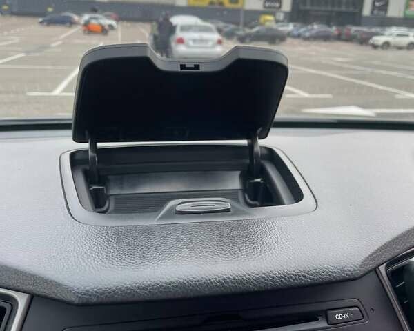 Серый Хендай Санта Фе, объемом двигателя 2 л и пробегом 160 тыс. км за 19700 $, фото 23 на Automoto.ua