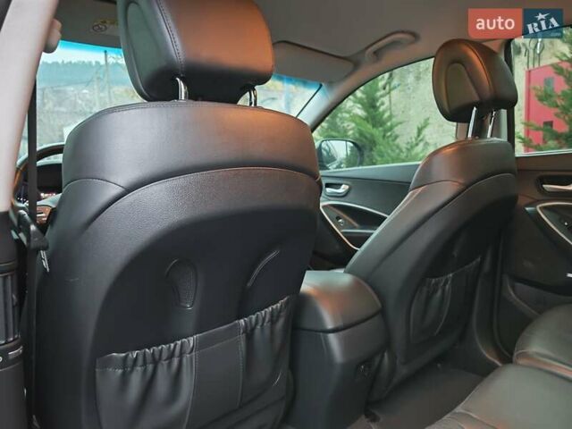 Сірий Хендай Санта Фе, об'ємом двигуна 2.2 л та пробігом 195 тис. км за 19500 $, фото 52 на Automoto.ua