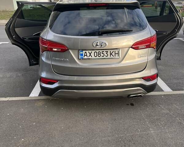 Сірий Хендай Санта Фе, об'ємом двигуна 2.36 л та пробігом 156 тис. км за 16200 $, фото 1 на Automoto.ua
