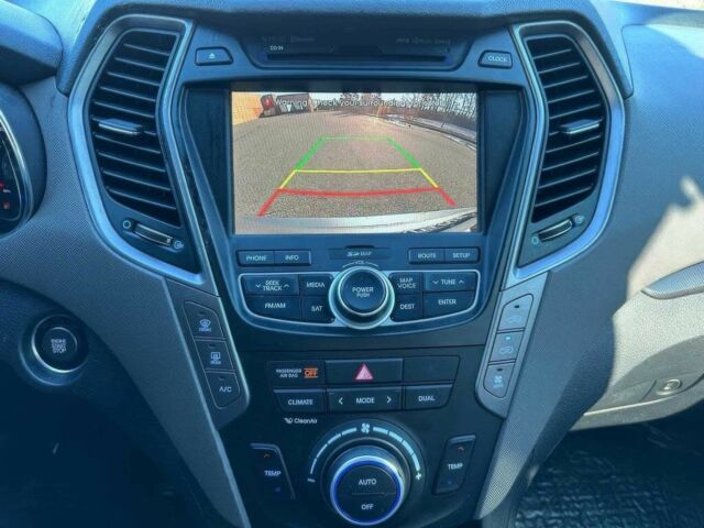 Сірий Хендай Санта Фе, об'ємом двигуна 3.3 л та пробігом 72 тис. км за 4100 $, фото 9 на Automoto.ua