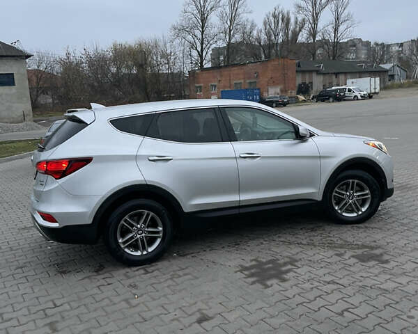 Серый Хендай Санта Фе, объемом двигателя 2.36 л и пробегом 116 тыс. км за 14600 $, фото 4 на Automoto.ua